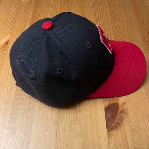 Youth New Era Navy Cleveland Guardians Authentic Collection On-Field Home Hat - Picture 3 of 9